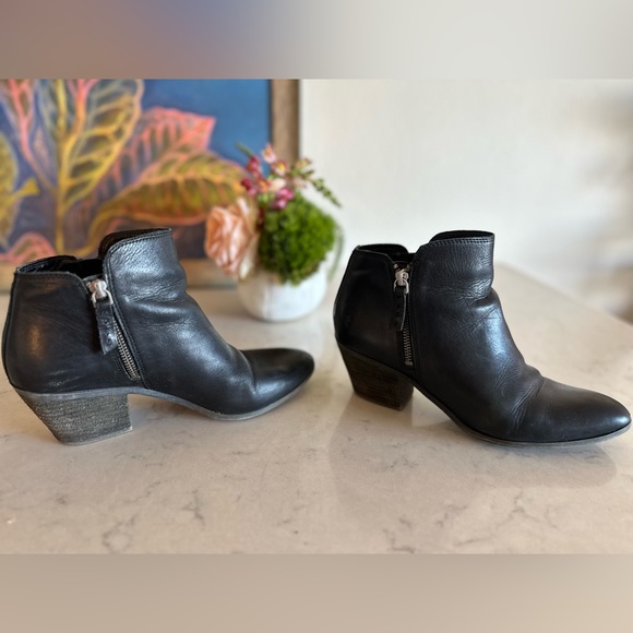 Frye Judith Black Leather Double Zip Ankle Booties - Picture 4 of 6